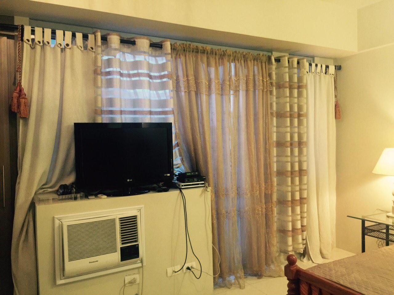 One Palm Tree Condo Manila Exterior photo
